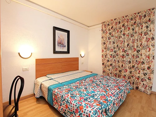 Apartment Lloret de Mar, 2 bedrooms, 6 persons - photo_17558632228