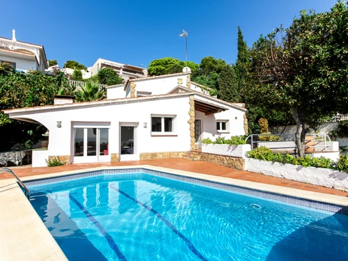 Villa Lloret de Mar, 5 bedrooms, 9 persons - photo_19173640394