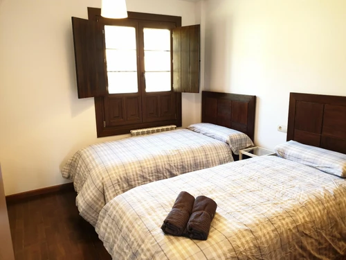 Apartment Jaca, 3 bedrooms, 8 persons - photo_1011334881816