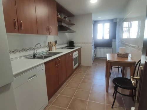 Apartment Jaca, 3 bedrooms, 8 persons - photo_1011334886310