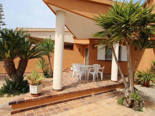 Casa Deltebre, 3 dormitorios, 6 personas - photo_17625912382