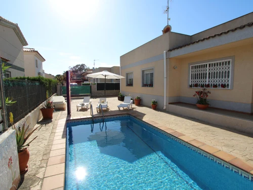 Casa Deltebre, 3 dormitorios, 6 personas - photo_17625914152