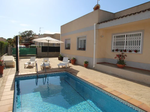 Casa Deltebre, 3 dormitorios, 6 personas - photo_17625914152