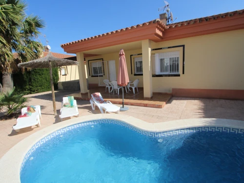 Casa Deltebre, 3 dormitorios, 6 personas - photo_17625915275