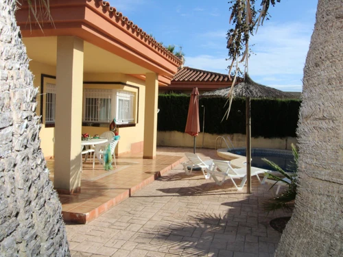 Casa Deltebre, 3 dormitorios, 6 personas - photo_17625915275