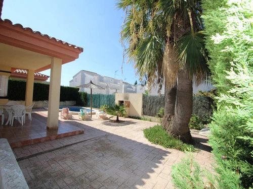 Casa Deltebre, 3 dormitorios, 6 personas - photo_17625915275