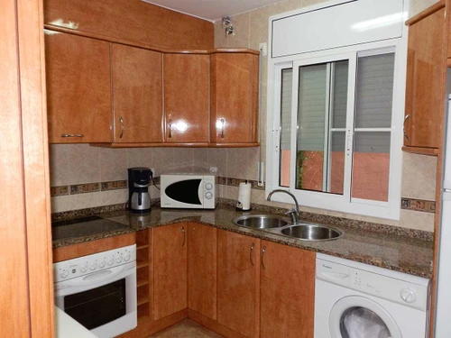 Casa Deltebre, 3 dormitorios, 6 personas - photo_17625914444