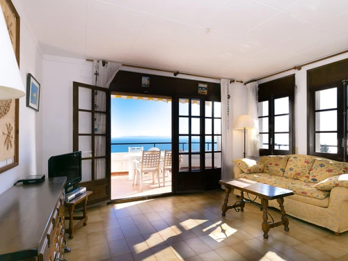 Apartment Roses, 2 bedrooms, 4 persons - photo_1011598270880