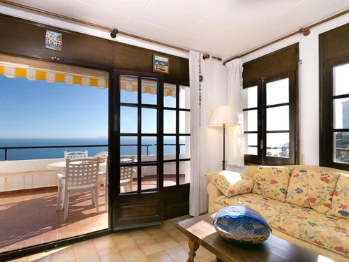 Apartment Roses, 2 bedrooms, 4 persons - photo_1011598270880