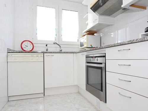 Apartment Torredembarra, 3 bedrooms, 5 persons - photo_18448301742