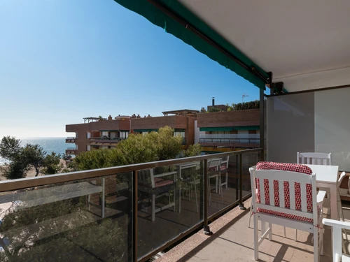 Apartamento Torredembarra, 3 dormitorios, 6 personas - photo_18448324470