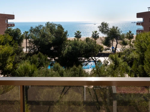 Apartamento Torredembarra, 3 dormitorios, 6 personas - photo_18448324470