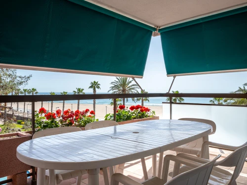 Apartamento Torredembarra, 3 dormitorios, 5 personas - photo_18448273180