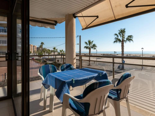 Apartamento Torredembarra, 1 dormitorio, 4 personas - photo_18448272550