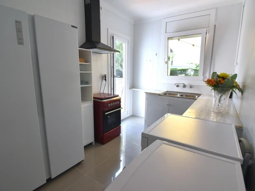 Maison Roses, 6 pièces, 12 personnes - photo_1011503385862