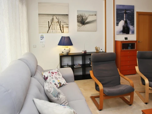 Apartamento Torredembarra, 3 dormitorios, 6 personas - photo_18448302383