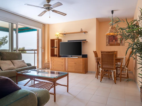 Apartamento Torredembarra, 3 dormitorios, 6 personas - photo_19431900282