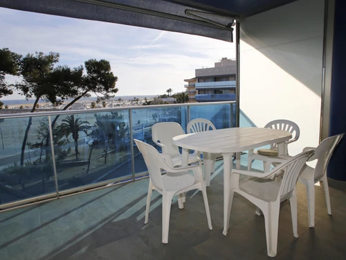 Apartamento Torredembarra, 3 dormitorios, 6 personas - photo_18448288271