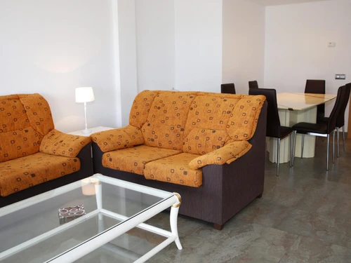 Apartamento Torredembarra, 3 dormitorios, 6 personas - photo_18448288271