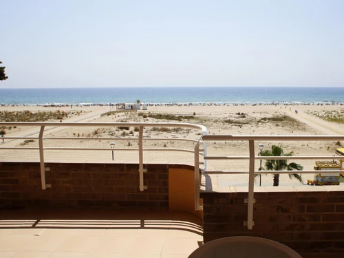 Apartamento Torredembarra, 3 dormitorios, 6 personas - photo_18448292933