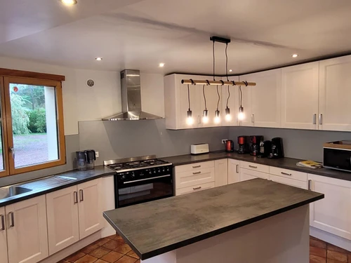 Gîte Isigny-le-Buat, 7 pièces, 15 personnes - photo_14353655446