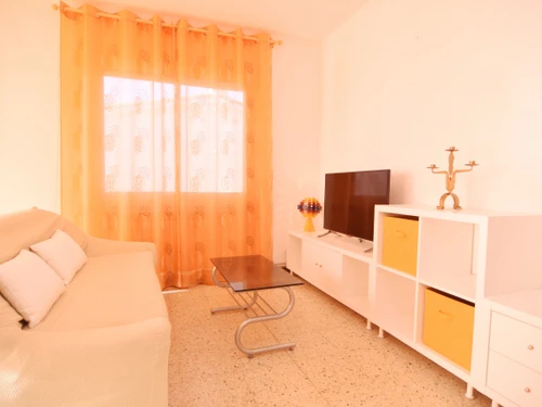 Apartamento Pineda de Mar, 2 dormitorios, 4 personas - photo_18949373574