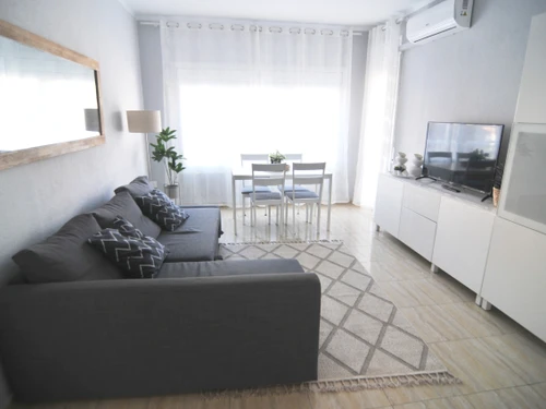 Apartment Pineda de Mar, 2 bedrooms, 4 persons - photo_1011682743927