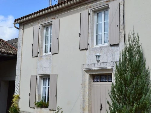 Gîte Saint-Genis-d'Hiersac, 3 pièces, 5 personnes - photo_18272692068