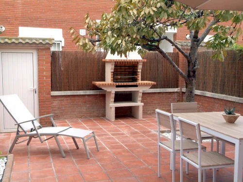 Casa Palafolls, 4 dormitorios, 8 personas - photo_19081750125