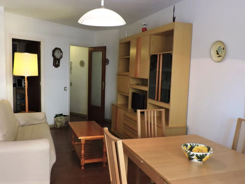 Ferienwohnung Pineda de Mar, 2 Schlafzimmer, 4 Personen - photo_18949378031