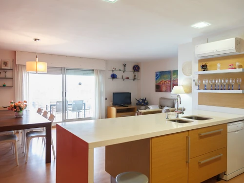 Apartamento Salou, 2 dormitorios, 6 personas - photo_1011684843057