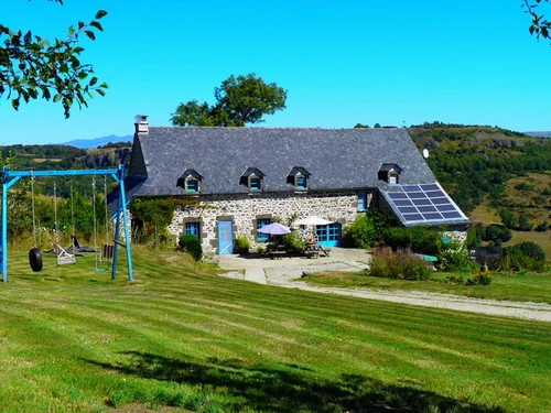 Gîte Saint-Bonnet-de-Condat, 6 pièces, 15 personnes - photo_1011686430819