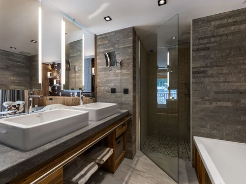 Chalet Val-d'Isère, 5 bedrooms, 14 persons - photo_14896231940