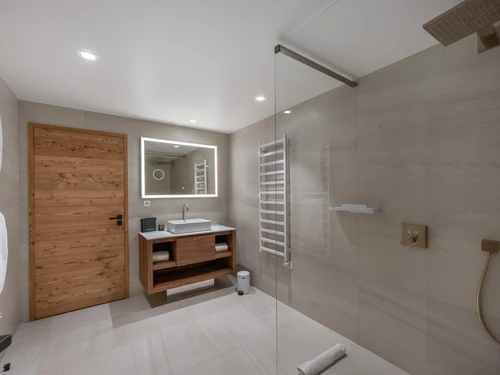 Apartment Courchevel 1850, 2 bedrooms, 8 persons - photo_19743389873