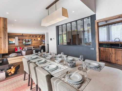 Chalet Méribel, 5 bedrooms, 12 persons - photo_15081563398