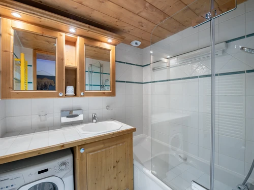 Apartment Méribel, 2 bedrooms, 4 persons - photo_16918884065