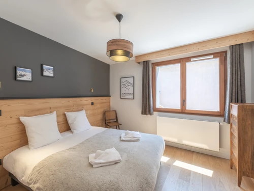 Apartment Huez, 4 bedrooms, 8 persons - photo_1011617752222