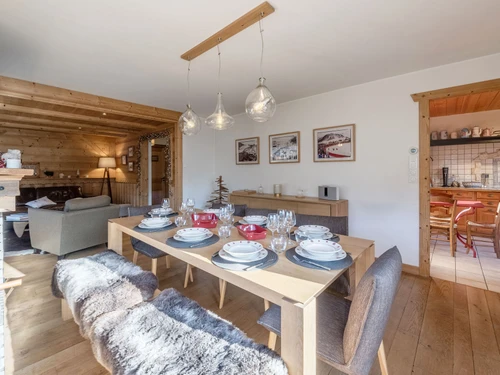 Chalet Morzine, 4 bedrooms, 10 persons - photo_19749629780