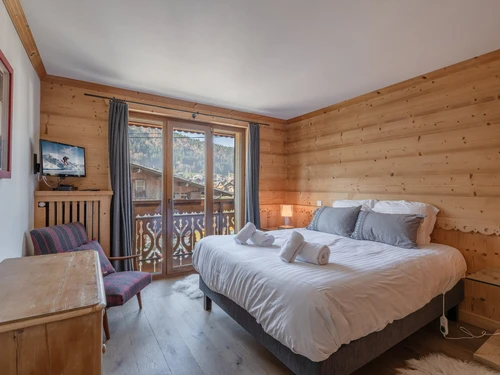 Chalet Morzine, 4 bedrooms, 10 persons - photo_19749629780