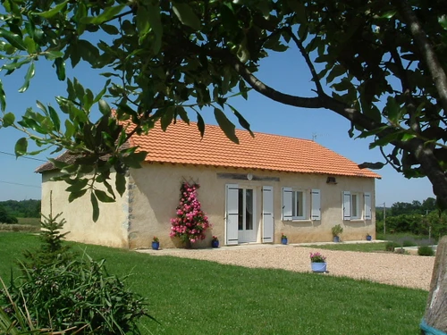 Casa rural Vergt, 3 dormitorios, 6 personas - photo_1011691579283