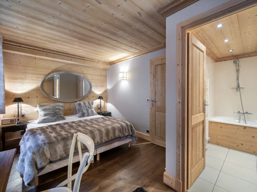 Chalet Courchevel, 5 bedrooms, 10 persons - photo_16359555961