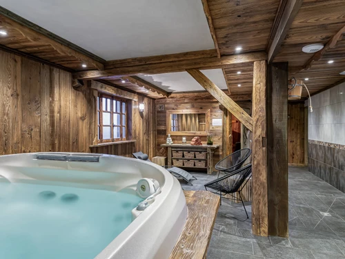 Chalet Courchevel, 6 bedrooms, 12 persons - photo_19122672388
