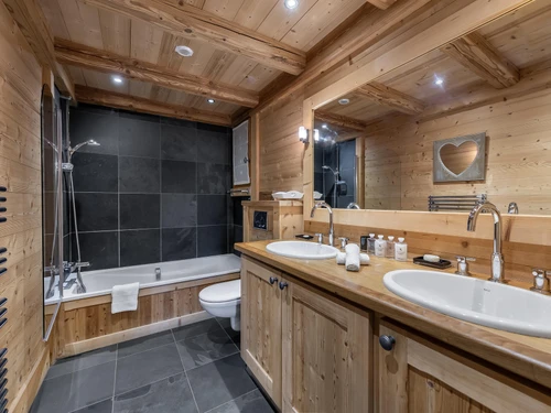 Chalet Courchevel 1550, 5 bedrooms, 12 persons - photo_16089762255