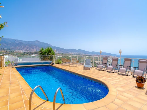 Villa Nerja, 4 pièces, 6 personnes - photo_1011602685235