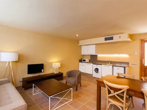 Apartment Pals, 2 bedrooms, 6 persons - photo_18949607658