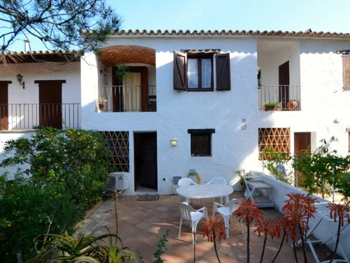 Villa Pals, 3 bedrooms, 6 persons - photo_18949607326