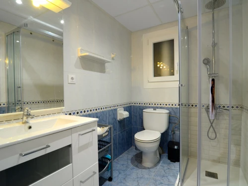 Apartment Pals, 2 bedrooms, 5 persons - photo_18949614337