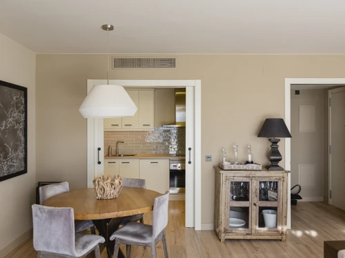 Apartment Gualta, 2 bedrooms, 4 persons - photo_1011694714547