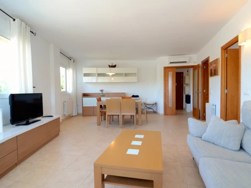 Apartment Pals, 2 bedrooms, 4 persons - photo_1011694798642