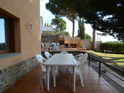 Apartamento L'Escala, 4 dormitorios, 8 personas - photo_1011694820130